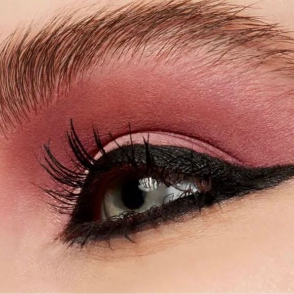 M•A•C “Ripened” Powder Kiss Soft Matte Eyeshadow - Picture 5 of 6